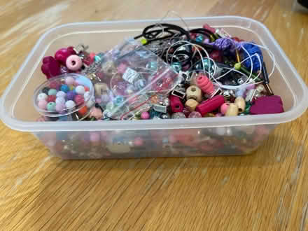 Photo of free Beads for jewellery making (Crowthorne RG45) #1