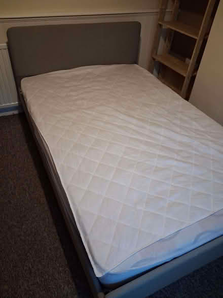 Photo of free Queen size bed and mattress (Primrose LA1) #2