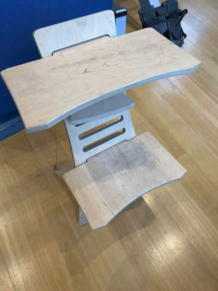 Photo of free Adjust height standing work desk (Near Kew Gardens, Richmond) #1