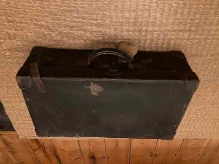 Photo of free Small vintage/antique trunk (Balsall Heath B13) #1