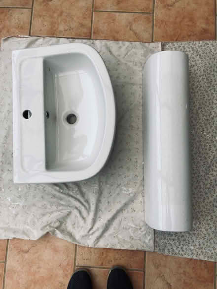 Photo of free Bathroom sink, pedastal (Filsham Road TN38) #1