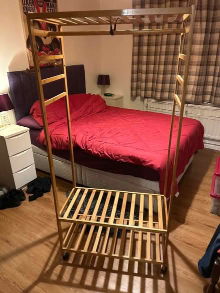 Photo of free Cloths hanging rail (BR6) #1