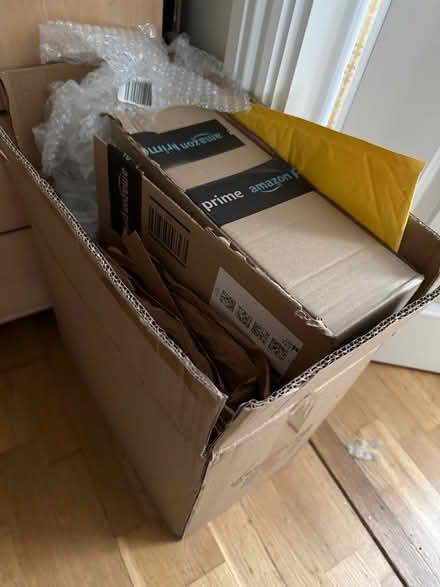 Photo of free Packing materials and boxes (Brixton SW9) #2