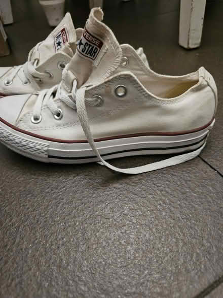 Photo of free Converse women trainers (Croydon CR0) #4