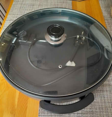 Photo of free Electric frying pan (Olton B92) #1