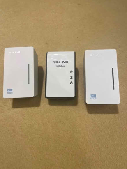 Photo of free Wifi extender 3 pack (De Parys MK40) #1
