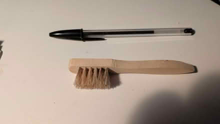 Photo of free Small brush (St Albans AL3) #1