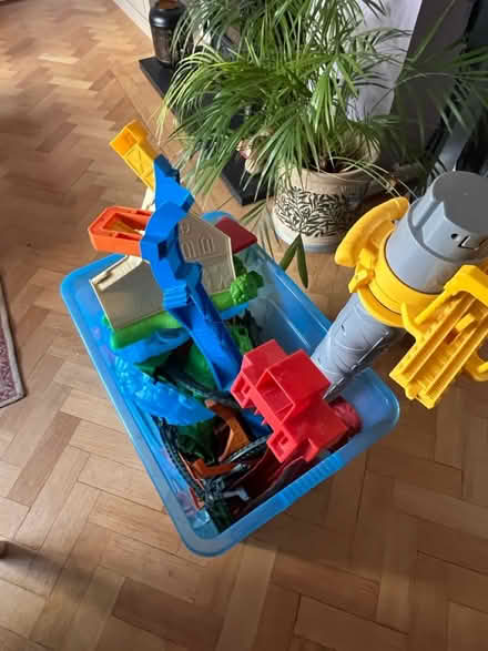 Photo of free Trackmaster track towers etc (Broomfield CM1) #2