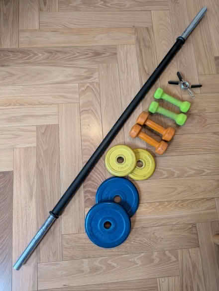 Photo of free Beginner weight set (Bearwood B67) #1