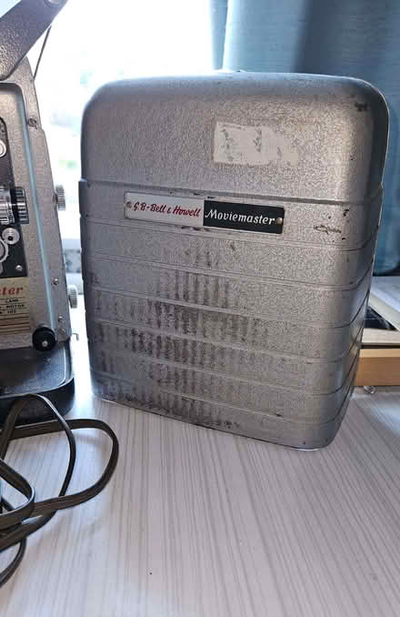 Photo of free Vintage 8mm film projector (Leckhampton GL53) #3
