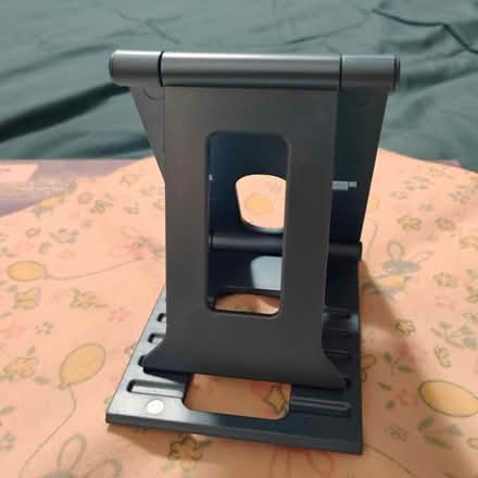 Photo of free Folding cell phone stand (60506) #3