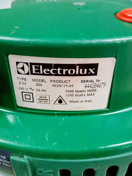 Photo of free Electrolux Z65/66 wet and dry vacuum cleaner (Nailsea BS21) #3