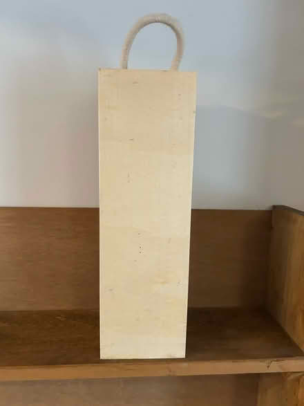 Photo of free Wooden wine bottle box and packing (Diglis WR5) #3