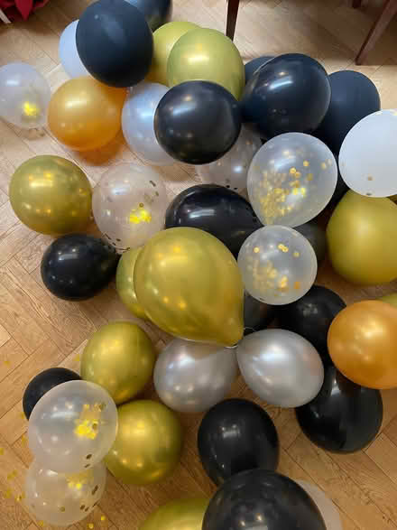 Photo of free Gold, black and confetti balloons + tinsel curtain gold/blac (Osney OX2) #1