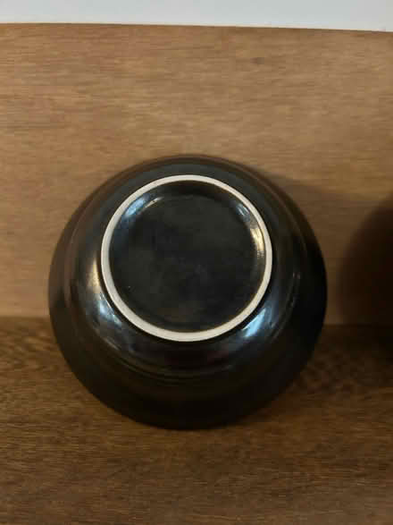 Photo of free 2 small black/brown bowls - 1 has hairline crack (Diglis WR5) #4