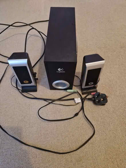 Photo of free PC speakers (Oakenshaw BB5) #1