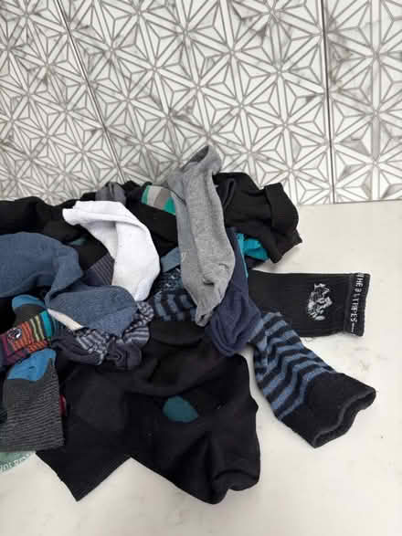 Photo of free 34 odd mens socks (Hitchin Herts SG4) #2