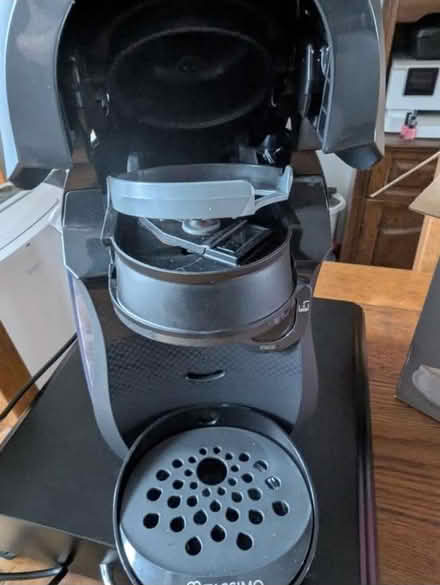 Photo of free Tassimo coffee machine (Craven road, rugby, cv21 3jz) #2