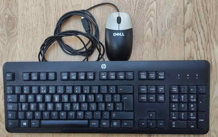 Photo of free 20” (desktop) monitor + wired keyboard + wired mouse (Tiffield NN12) #2