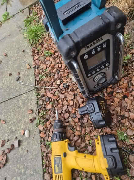 Photo of free Old drill and radio (Ballingry KY5) #1