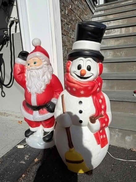 Photo of free Santa and Snowman Yard Decorationss (Thornwood, NY) #1