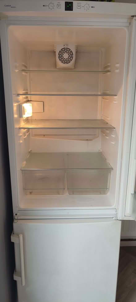 Photo of free Working Liebherr CN3313 fridge freezer (Stone Cross B71) #4