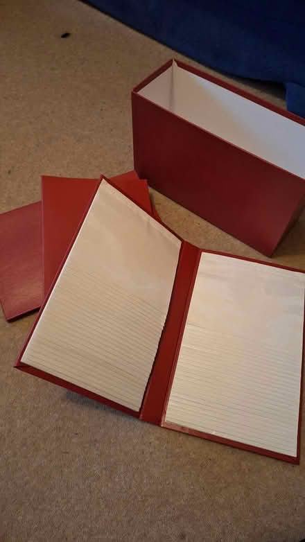 Photo of free 7x5 photo albums (Merton Park SW20) #1