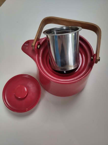 Photo of free Red teapot (Kennington OX1) #2