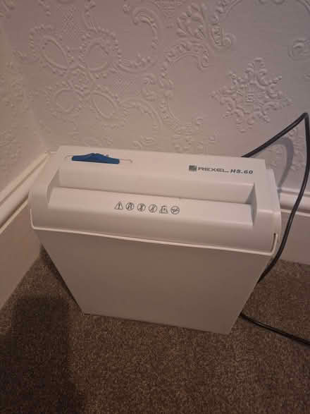Photo of free Small paper shredder (Swanley BR8) #1