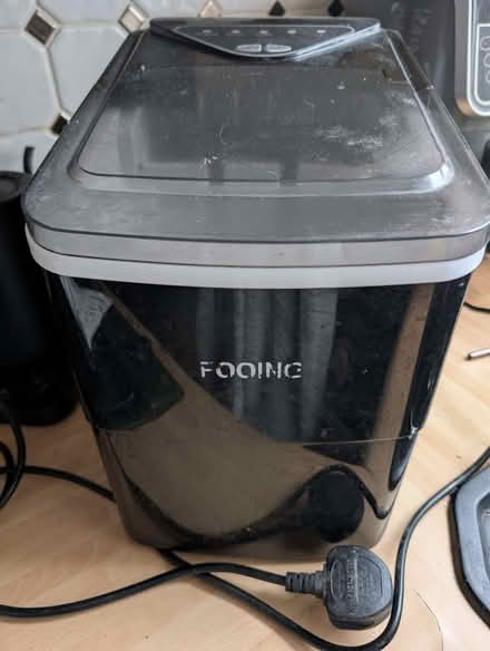 Photo of free Ice maker (Putney SW15) #1