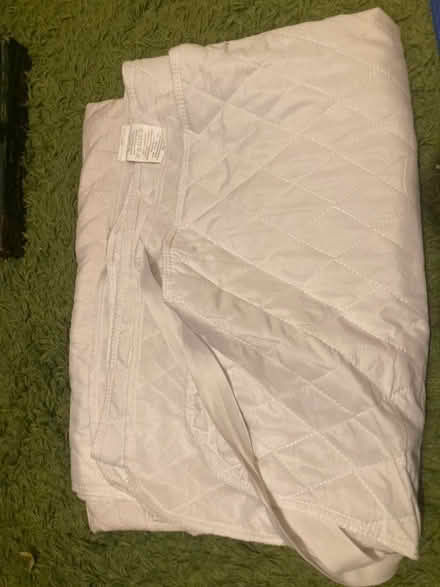 Photo of free Double mattress protector (Kennington OX1) #1