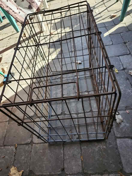 Photo of free Dog cage, 24 x 14 x 20 (Wellington Village) #1