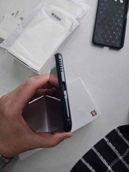 Photo of free Xiaomi Mi 11 Lite 5G (Oakwood WA3) #2