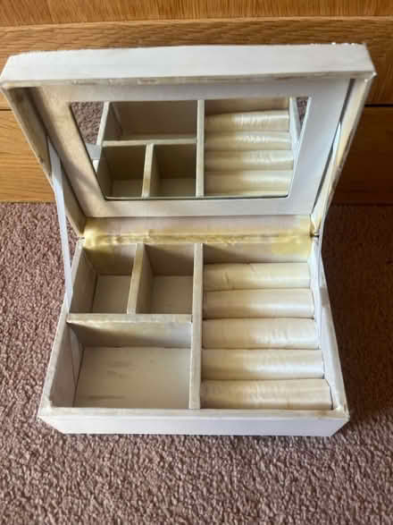 Photo of free Jewellery box (East Chesterton CB4) #2
