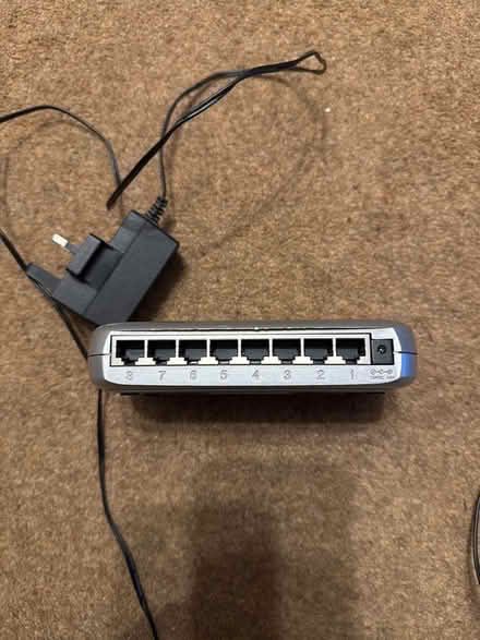 Photo of free 8port network switch (Dursley GL11) #2