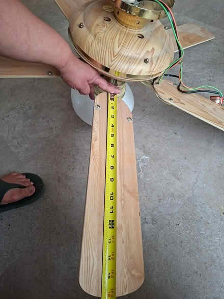 Photo of free 2 ceiling fans (Wallington SM6) #3