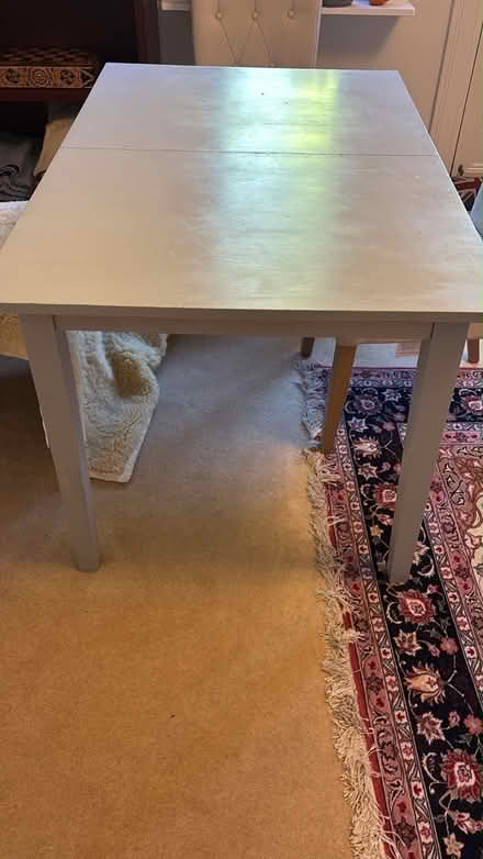 Photo of free Dining table (W42lu) #1