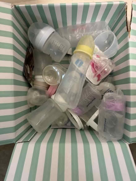 Photo of free Baby bottles (N8 near fire station) #1