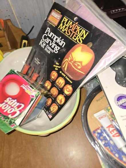 Photo of free Holiday kitchen stuff (LES) #1