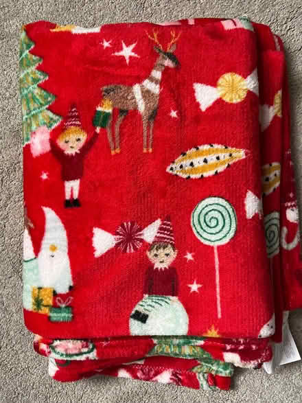Photo of free Kids Christmas bedding bundle (Bowerham LA1) #4