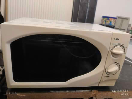 Photo of free (Faulty Timer) 700W Microwave (Warrington) #1