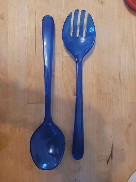 Photo of free Plastic salad servers (Diglis WR5) #1