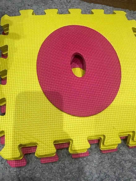 Photo of free 20x kids floor matts (SM4) #2
