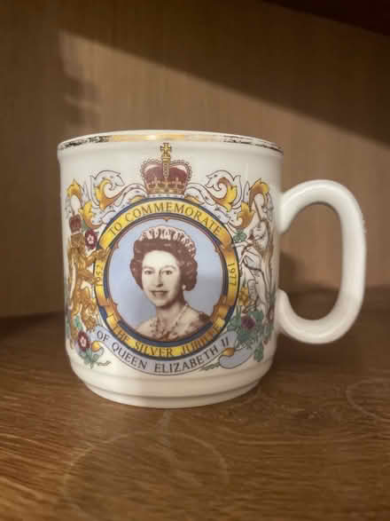 Photo of free Silver jubilee mug 1977 (De Parys MK40) #1