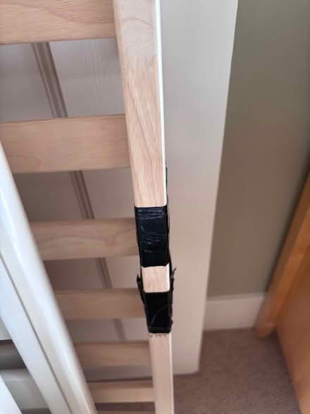 Photo of free Baby cot, converts to single bed (N11 Bounds Green) #4