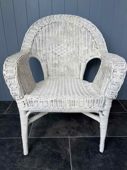 Photo of free Wicker chair (Aldwick) #1