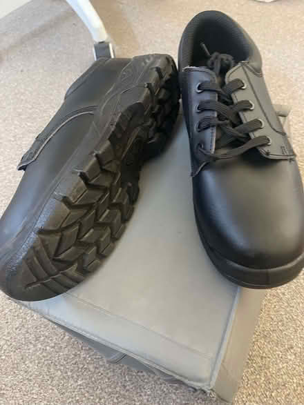 Photo of free Mens heavy duty shoes (Stonebridge NW10) #4