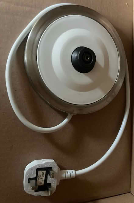 Photo of free Cordless kettle- Russell Hobbs (Banstead, near High Street) #2