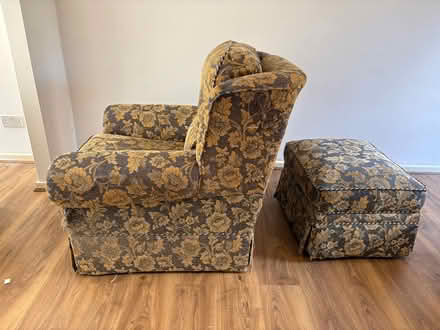 Photo of free Single Sofa with Footstall (Letchworth, SG6) #3