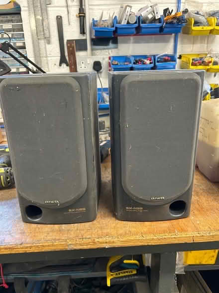 Photo of free pair of speakers (Howhlill Quarries HG3) #1